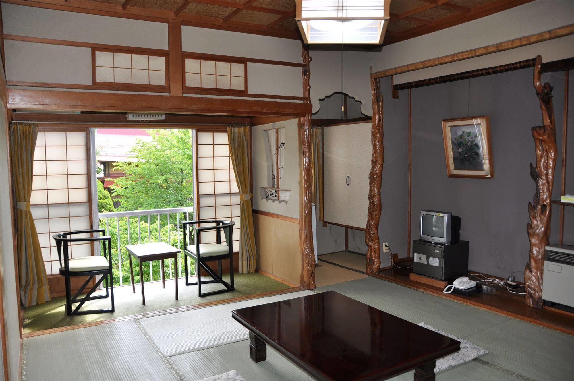 Yoshidaya Ryokan Ямаґата Екстер'єр фото